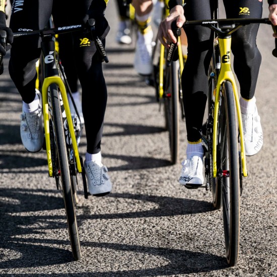 Abbigliamento uomo Calzamaglia lunga con bretelle Team Visma Lease a Bike 2025 Abbigliamento uomo Calzamaglia lunga con bretelle Team Visma Lease a Bike 2025