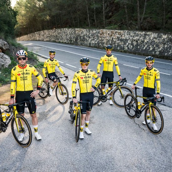 Squadra maschile Giacca Visma Lease a Bike 2025 Squadra maschile Giacca Visma Lease a Bike 2025