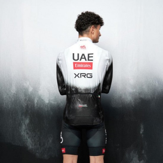 Abbigliamento uomo Maglia a maniche lunghe Pissei UAE Team Emirates 2025 Abbigliamento uomo Maglia a maniche lunghe Pissei UAE Team Emirates 2025