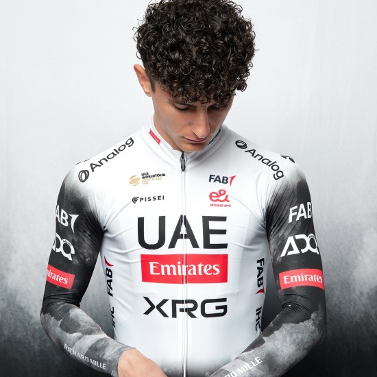 Abbigliamento uomo Maglia a maniche lunghe Primapelle Pissei UAE Team Emirates 2025 Abbigliamento uomo Maglia a maniche lunghe Primapelle Pissei UAE Team Emirates 2025