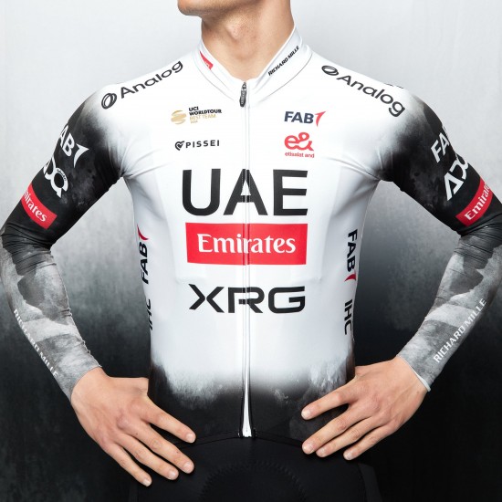Abbigliamento uomo Maglia a maniche lunghe Primapelle Pissei UAE Team Emirates 2025 Abbigliamento uomo Maglia a maniche lunghe Primapelle Pissei UAE Team Emirates 2025