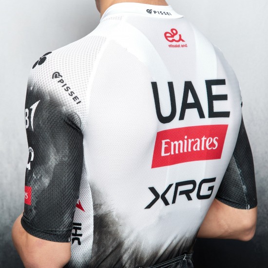 Abbigliamento uomo UAE Team Emirates 2025 Magistrale Maglia Pissei Light Abbigliamento uomo UAE Team Emirates 2025 Magistrale Maglia Pissei Light