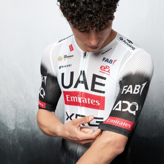 Abbigliamento uomo UAE Team Emirates 2025 Magistrale Maglia Pissei Light Abbigliamento uomo UAE Team Emirates 2025 Magistrale Maglia Pissei Light