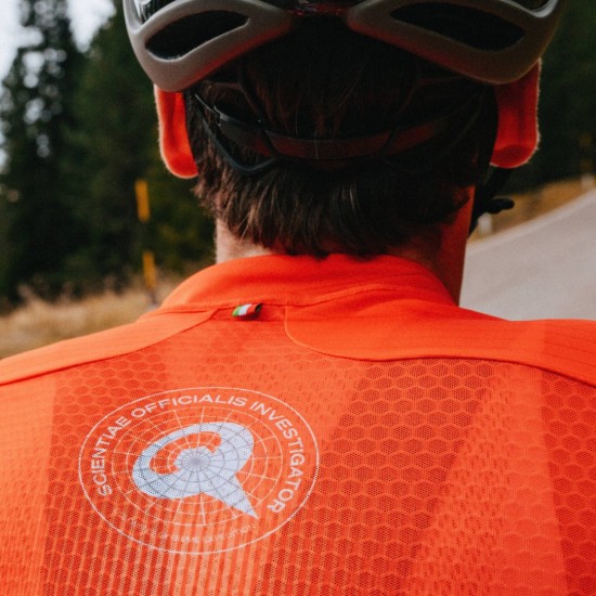 Maglia Q36.5 Gregarius Clima Dolomites Extreme da uomo rossa Maglia Q36.5 Gregarius Clima Dolomites Extreme da uomo rossa